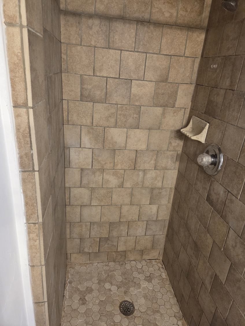 5510 Circlegate Drive Spring, TX 77373 - Photo 11 of 14 Shower