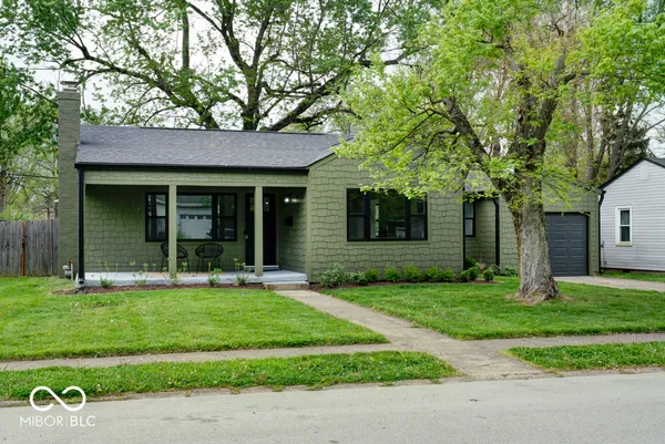 $294,000 | 12 Lincoln Drive, Brownsburg, IN 46112