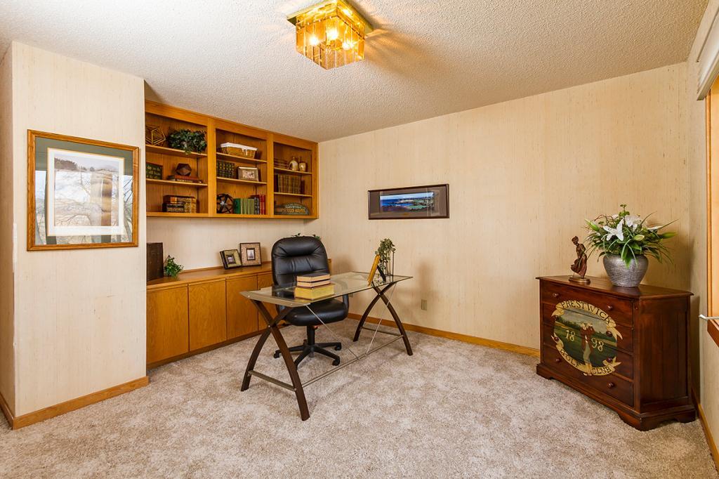 11412 Mt Curve Road Eden Prairie, MN 55347 - Photo 14 of 35 Gallery Image 14