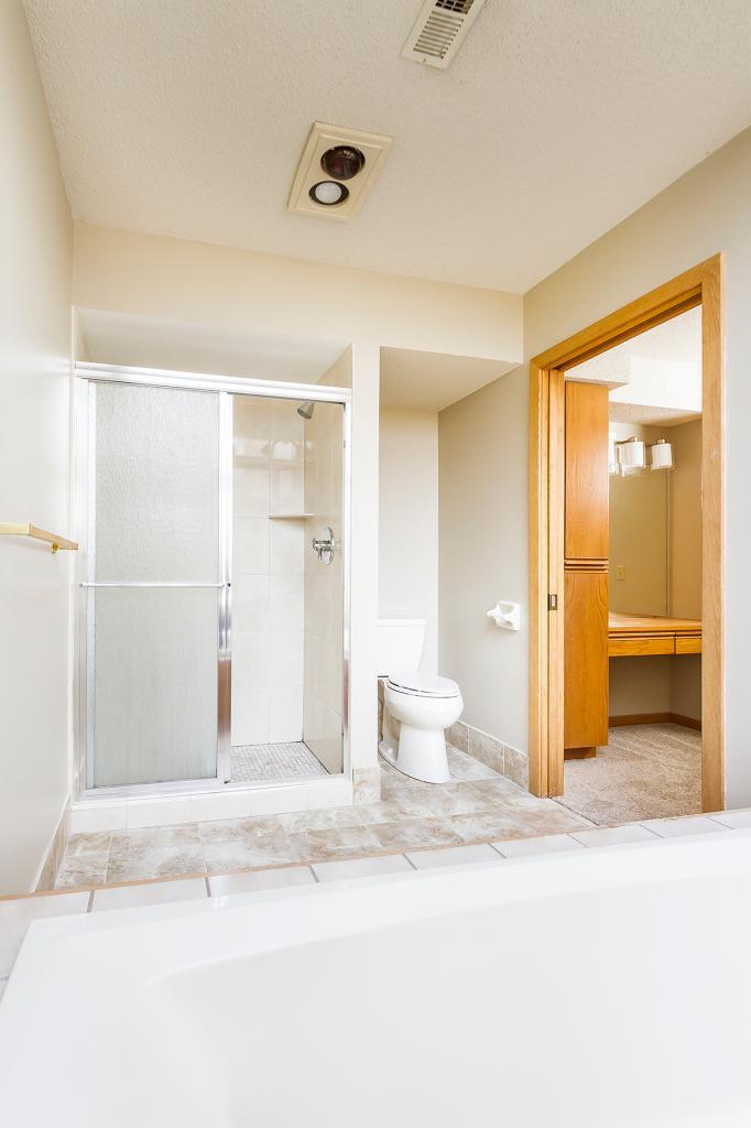 11412 Mt Curve Road Eden Prairie, MN 55347 - Photo 22 of 35 Gallery Image 22