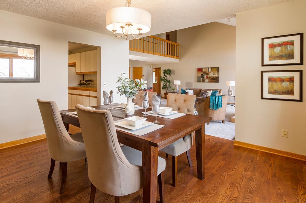 11412 Mt Curve Road Eden Prairie, MN 55347 - Photo 6 of 35 Gallery Image 6