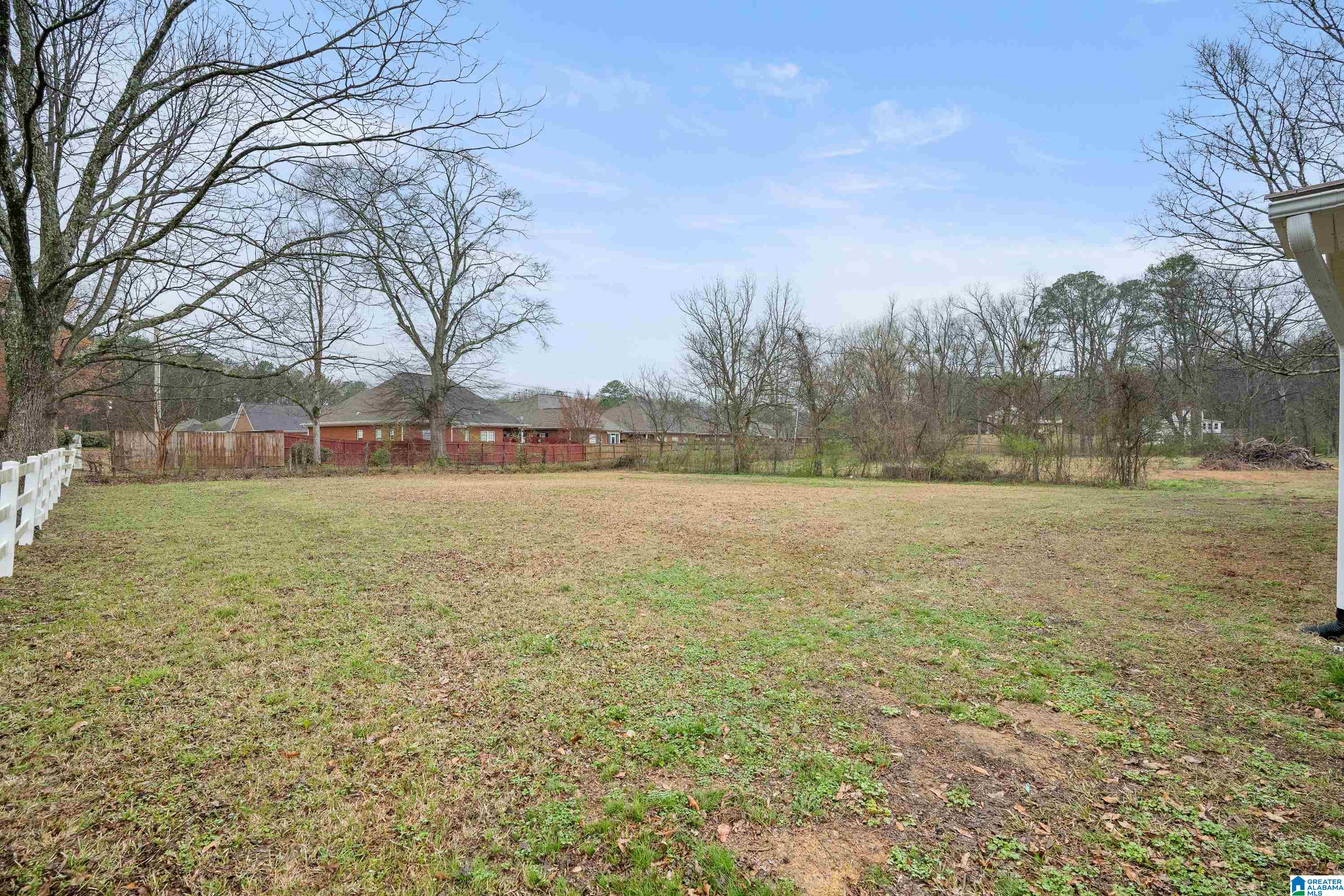 2038 Eastern Valley Road Bessemer, AL 35022 - Photo 31 of 33