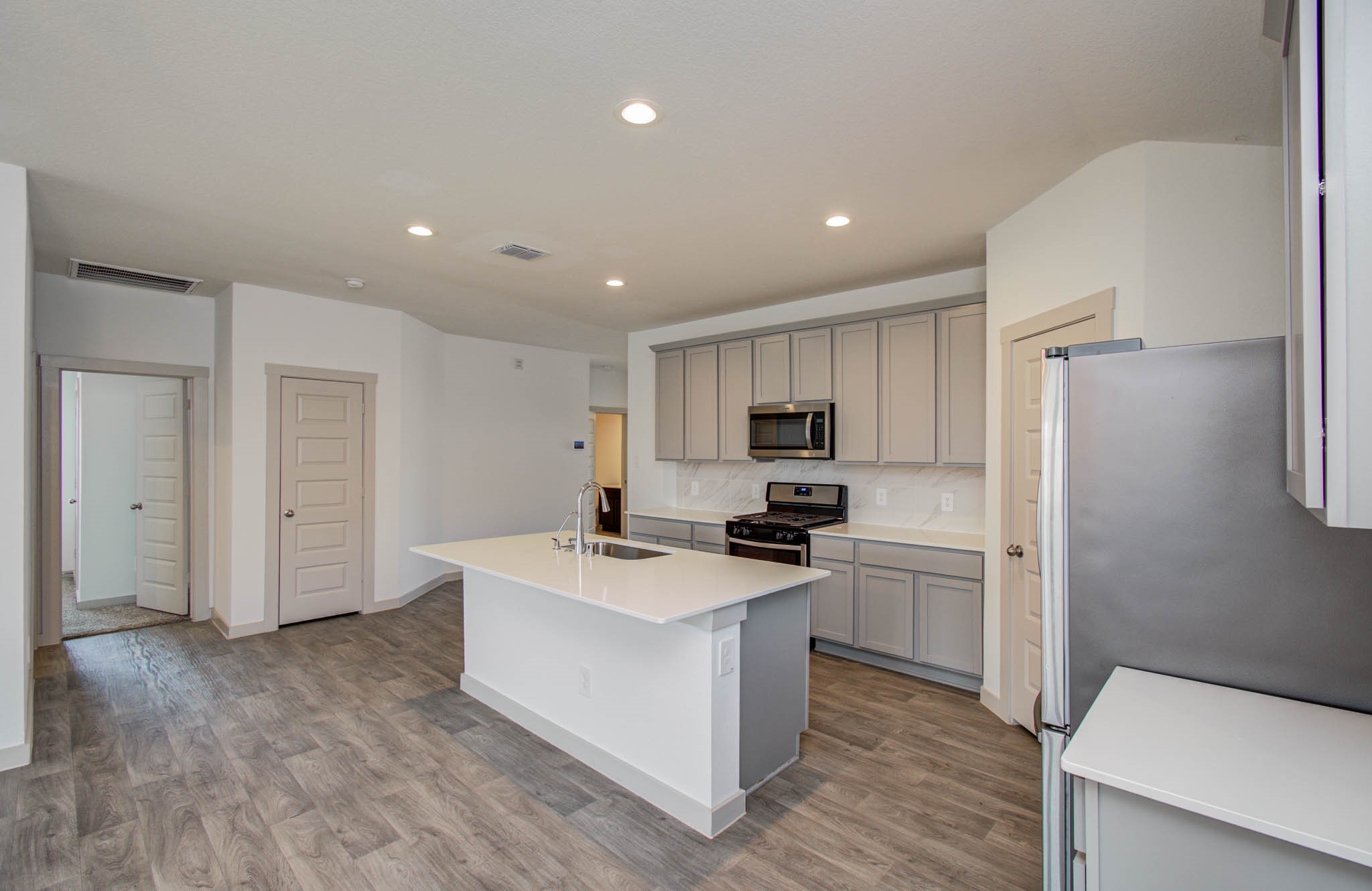 14543 Raintree Drive Baytown, TX 77523 - Photo 19 of 37