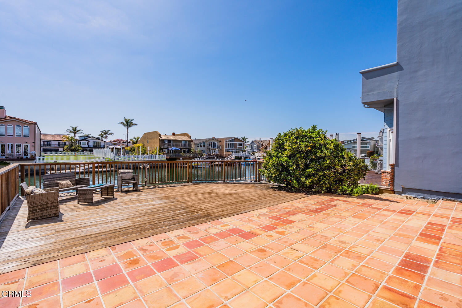 2101 Napoli Drive Oxnard, CA 93035 - Photo 37 of 50 a view of a terrace with chairs