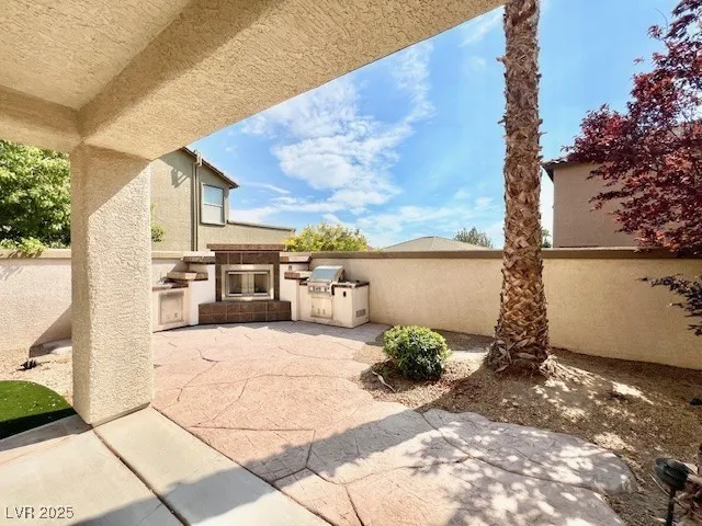$2,900 | 18 Blue Valley Drive, Henderson, NV 89002