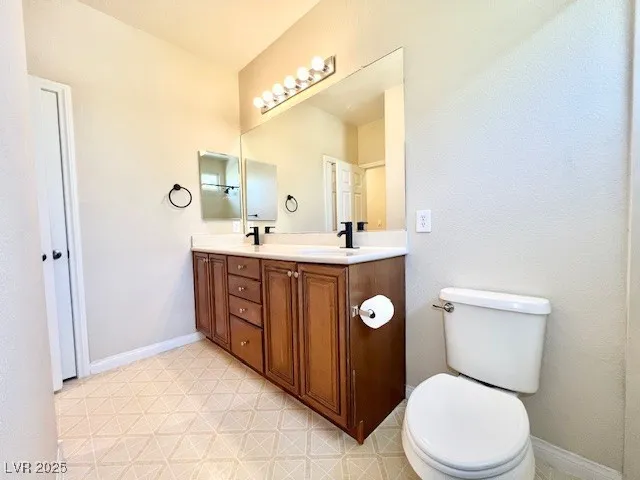 $2,900 | 18 Blue Valley Drive, Henderson, NV 89002