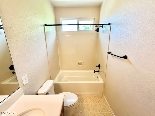 $2,900 | 18 Blue Valley Drive, Henderson, NV 89002