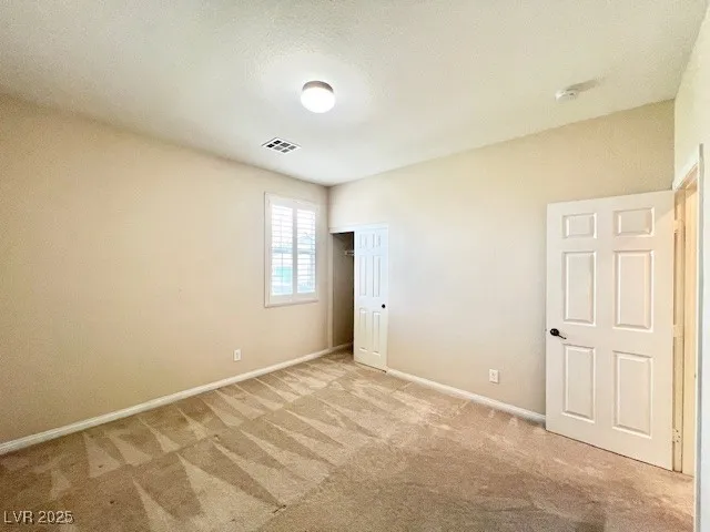 $2,900 | 18 Blue Valley Drive, Henderson, NV 89002