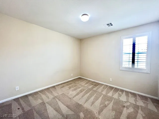 $2,900 | 18 Blue Valley Drive, Henderson, NV 89002