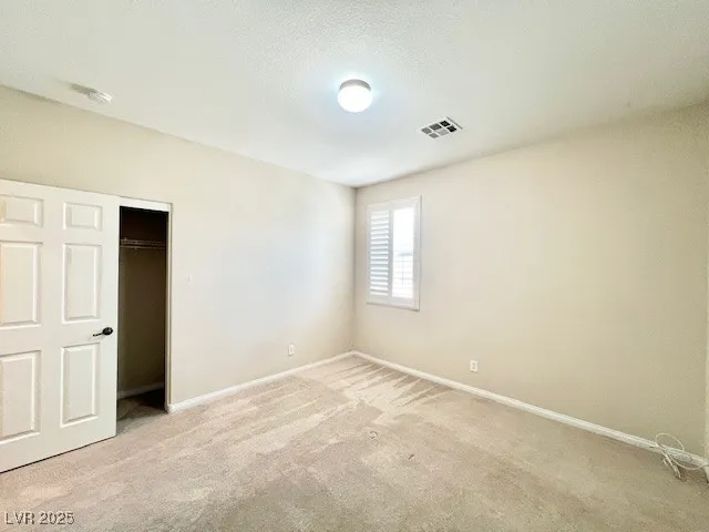 $2,900 | 18 Blue Valley Drive, Henderson, NV 89002