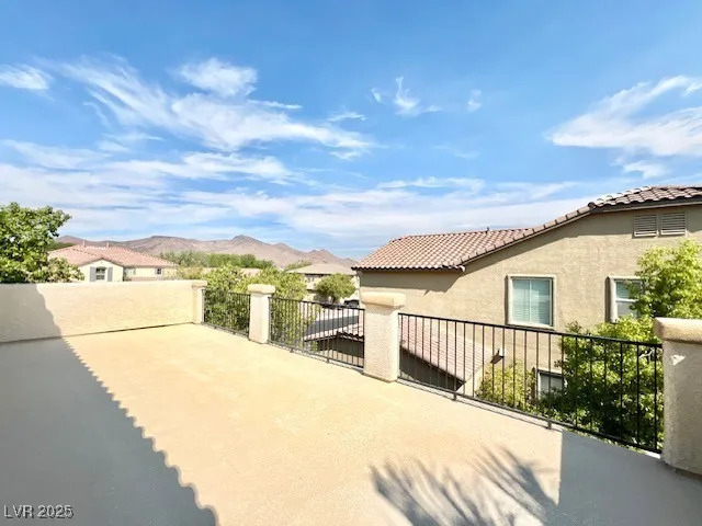 $2,900 | 18 Blue Valley Drive, Henderson, NV 89002