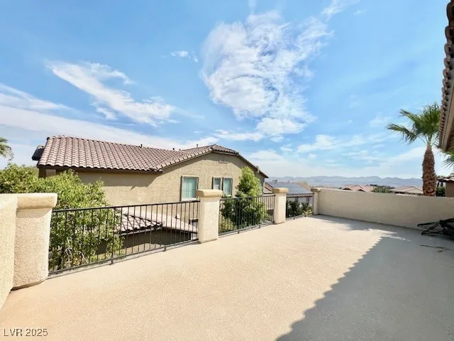 $2,900 | 18 Blue Valley Drive, Henderson, NV 89002