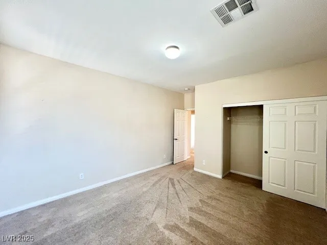 $2,900 | 18 Blue Valley Drive, Henderson, NV 89002