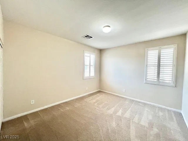 $2,900 | 18 Blue Valley Drive, Henderson, NV 89002