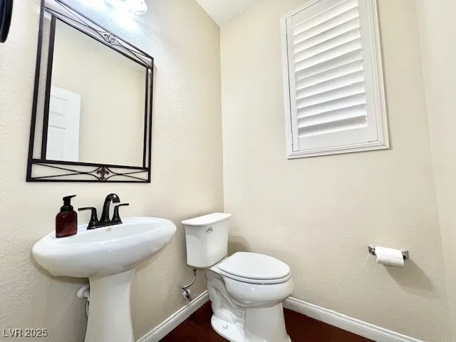 $2,900 | 18 Blue Valley Drive, Henderson, NV 89002