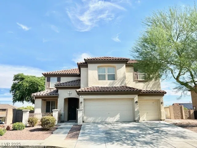 $2,900 | 18 Blue Valley Drive, Henderson, NV 89002