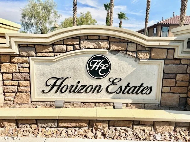 $2,900 | 18 Blue Valley Drive, Henderson, NV 89002