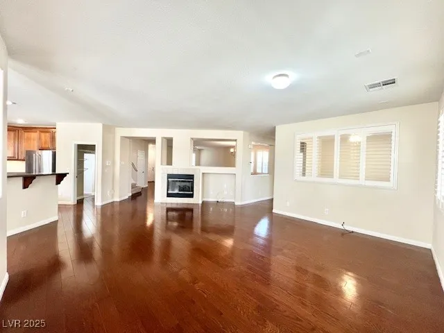 $2,900 | 18 Blue Valley Drive, Henderson, NV 89002