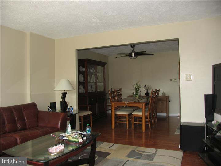 11871 Colman Road Philadelphia, PA 19154 - Photo 6 of 19 Gallery Image 6