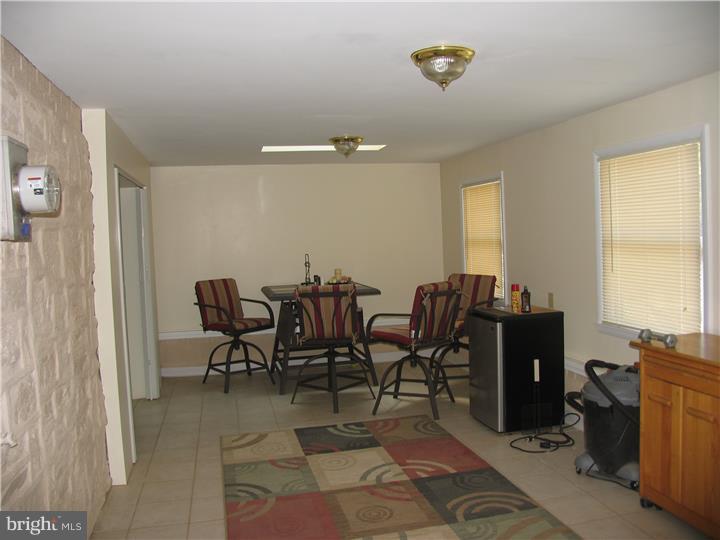 11871 Colman Road Philadelphia, PA 19154 - Photo 10 of 19 Gallery Image 10
