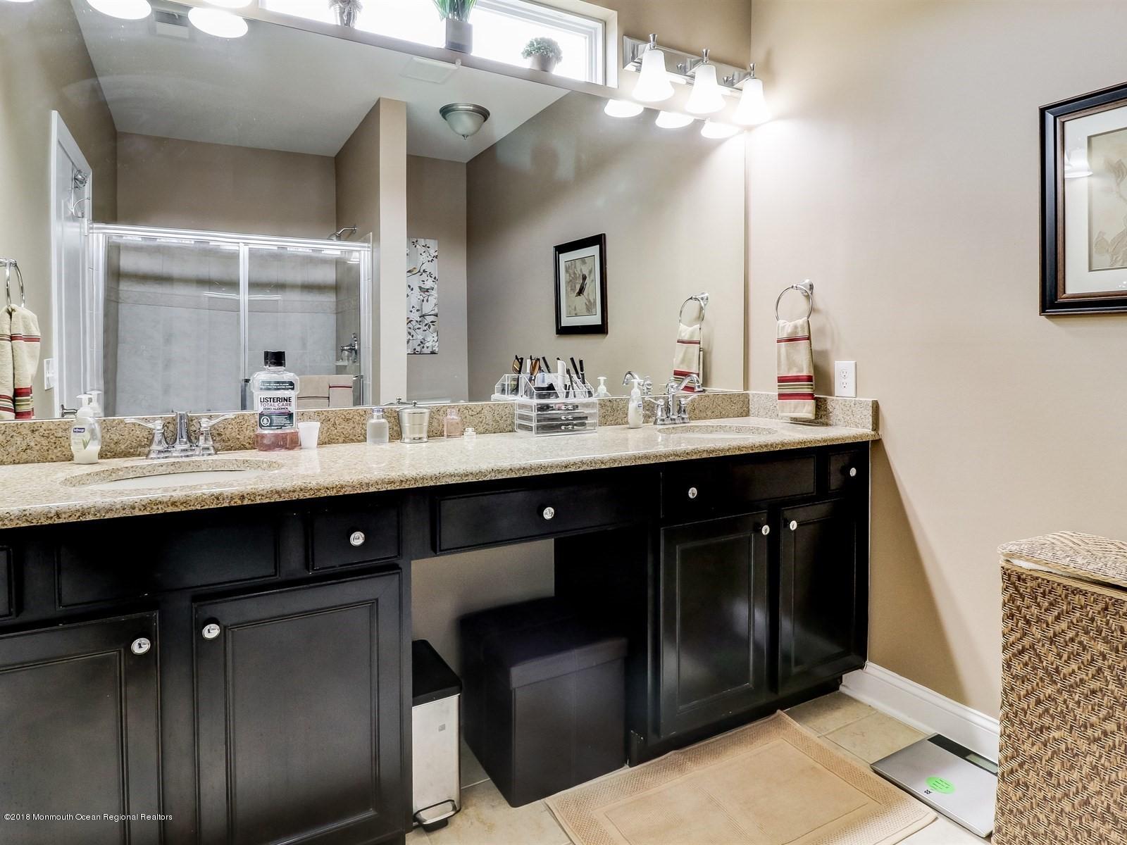 4 Denerail Road Manalapan, NJ 07726 - Photo 18 of 42 020_Master Bathroom