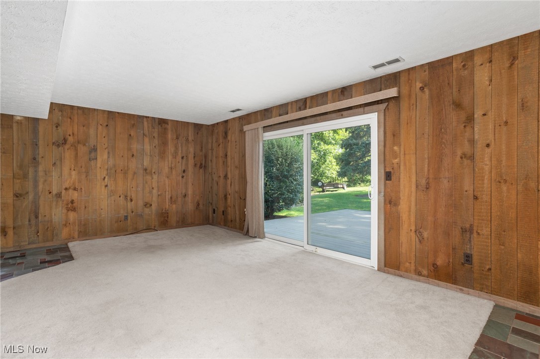 32145 Bainbridge Road Solon, OH 44139 - Photo 15 of 33
