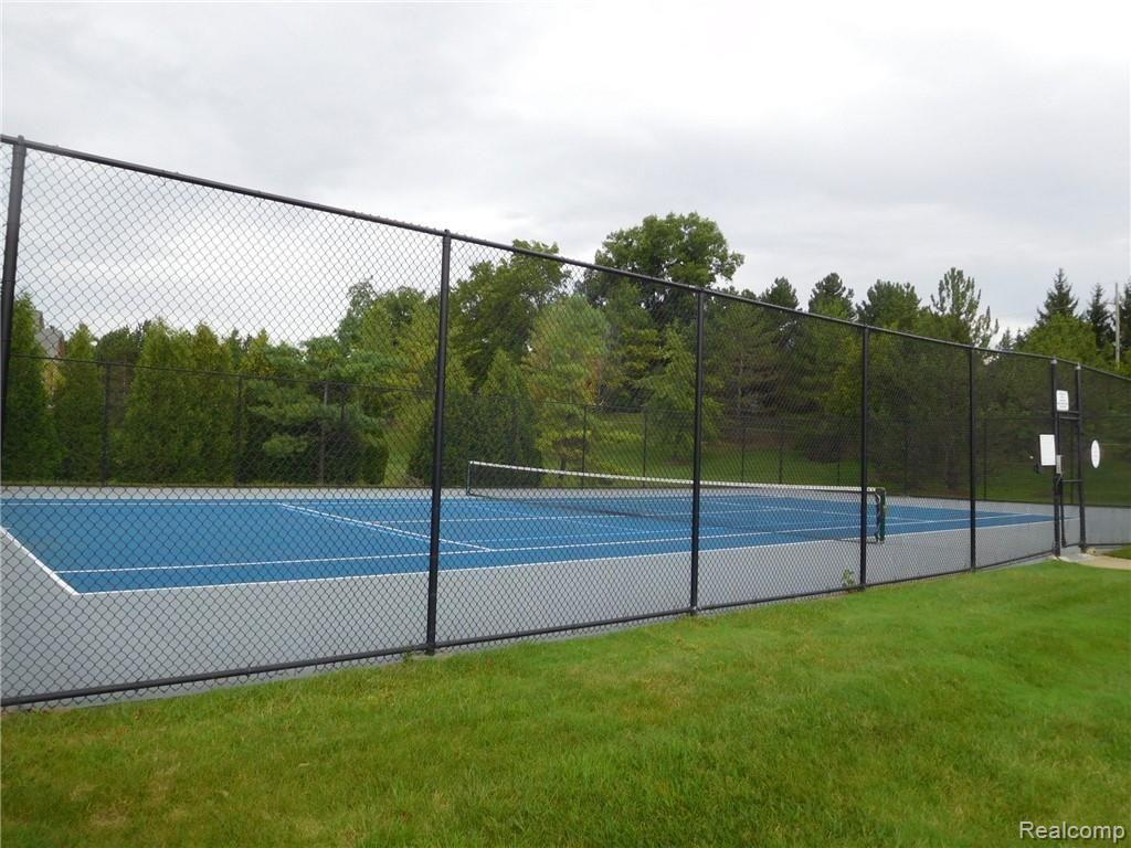 3376 Tremonte Circle Rochester, MI 48306 - Photo 27 of 31 DSCN2464.JPG