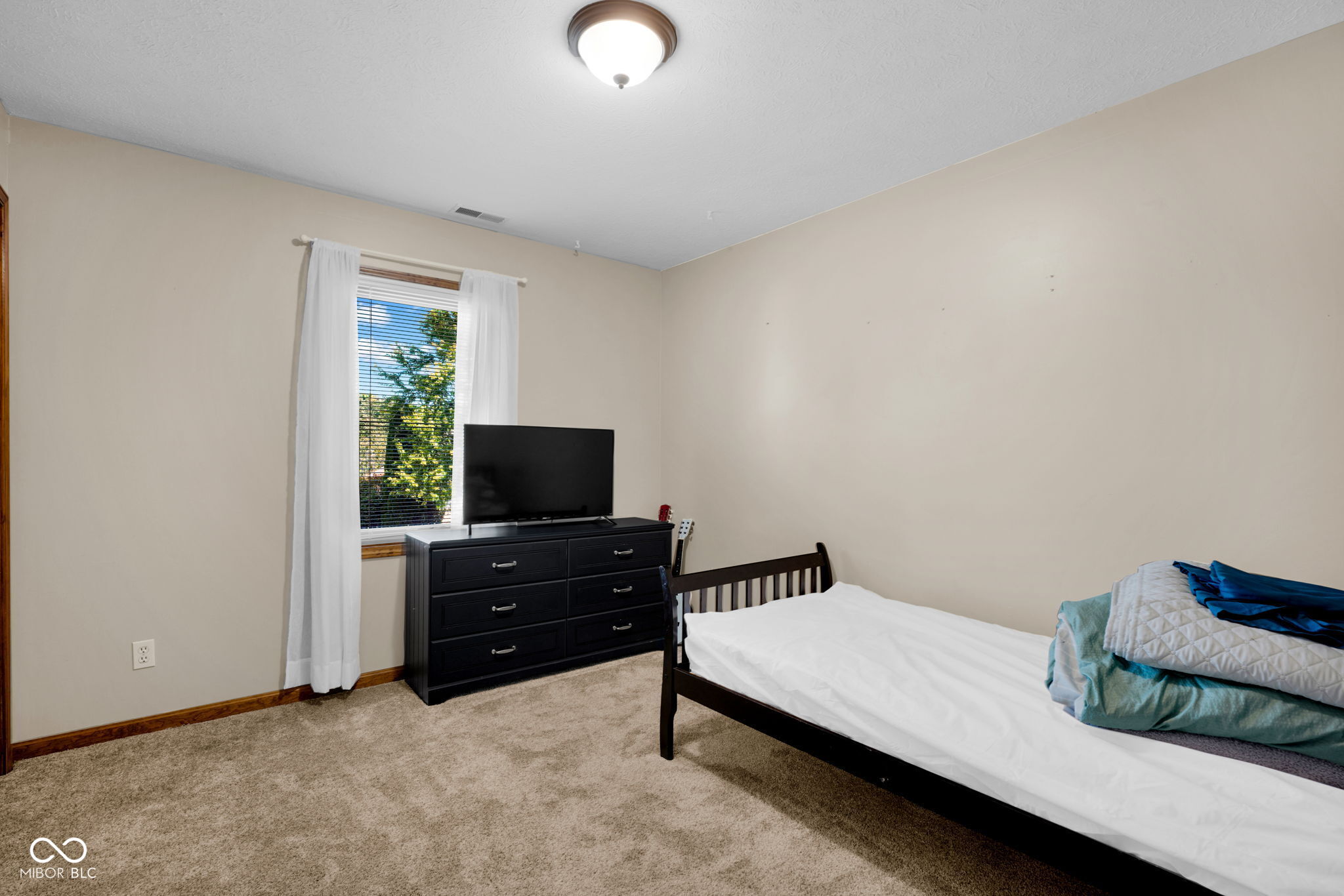 2251 Reston Lane Columbus, IN 47203 - Photo 29 of 43 Gallery Image 29