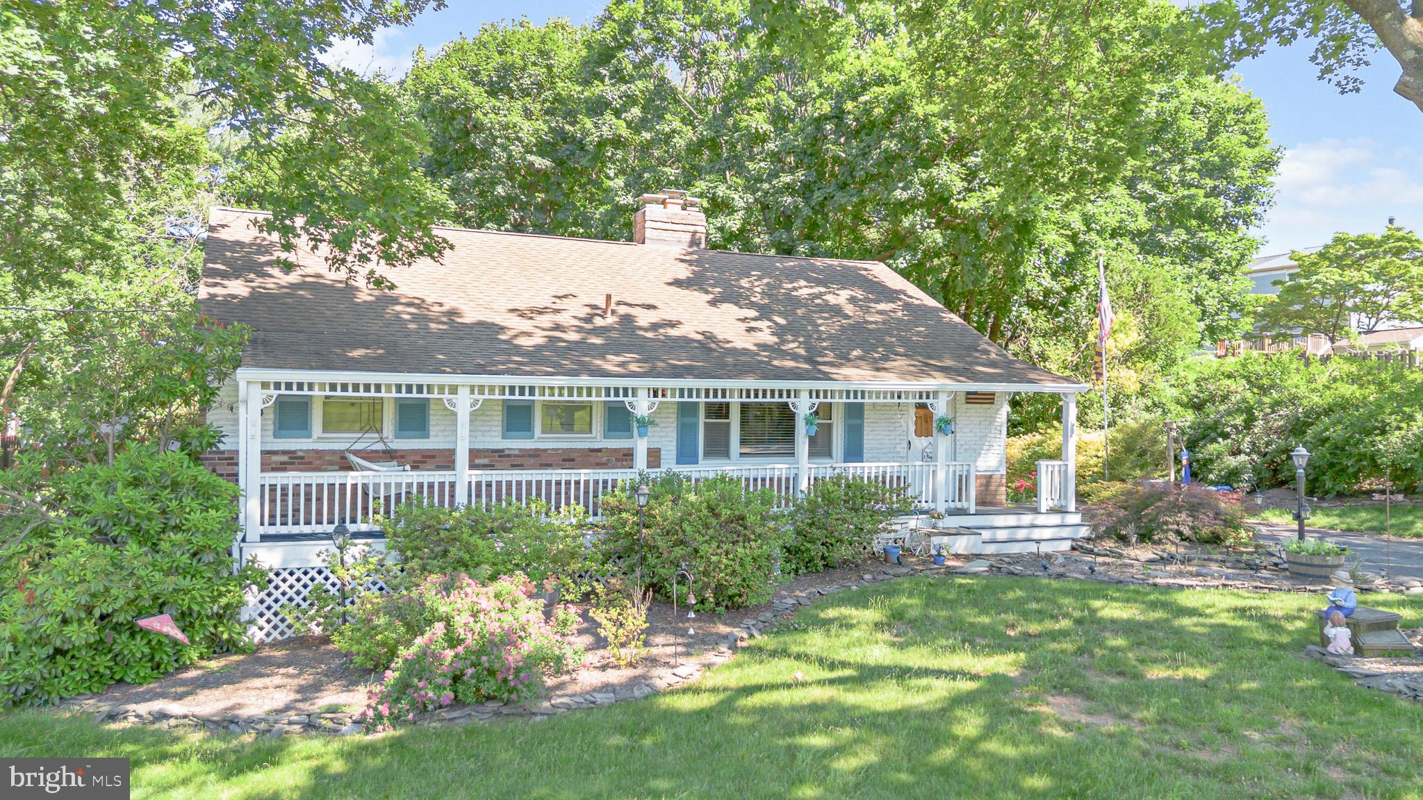 25701 Wright Road Damascus, MD 20872 - Photo 2 of 44
