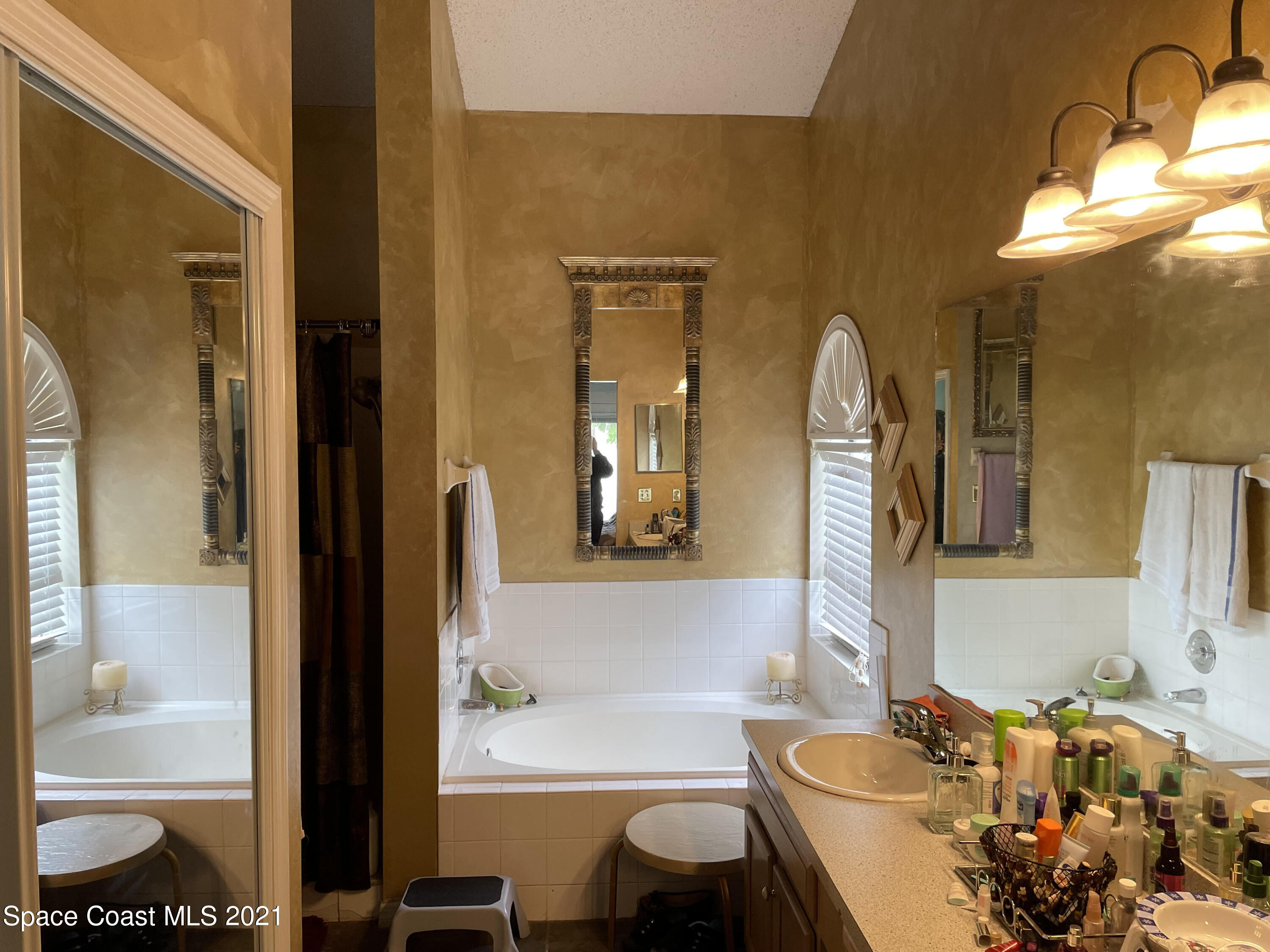 751 Becker Avenue Northeast Palm Bay, FL 32905 - Photo 11 of 20 Master Bath