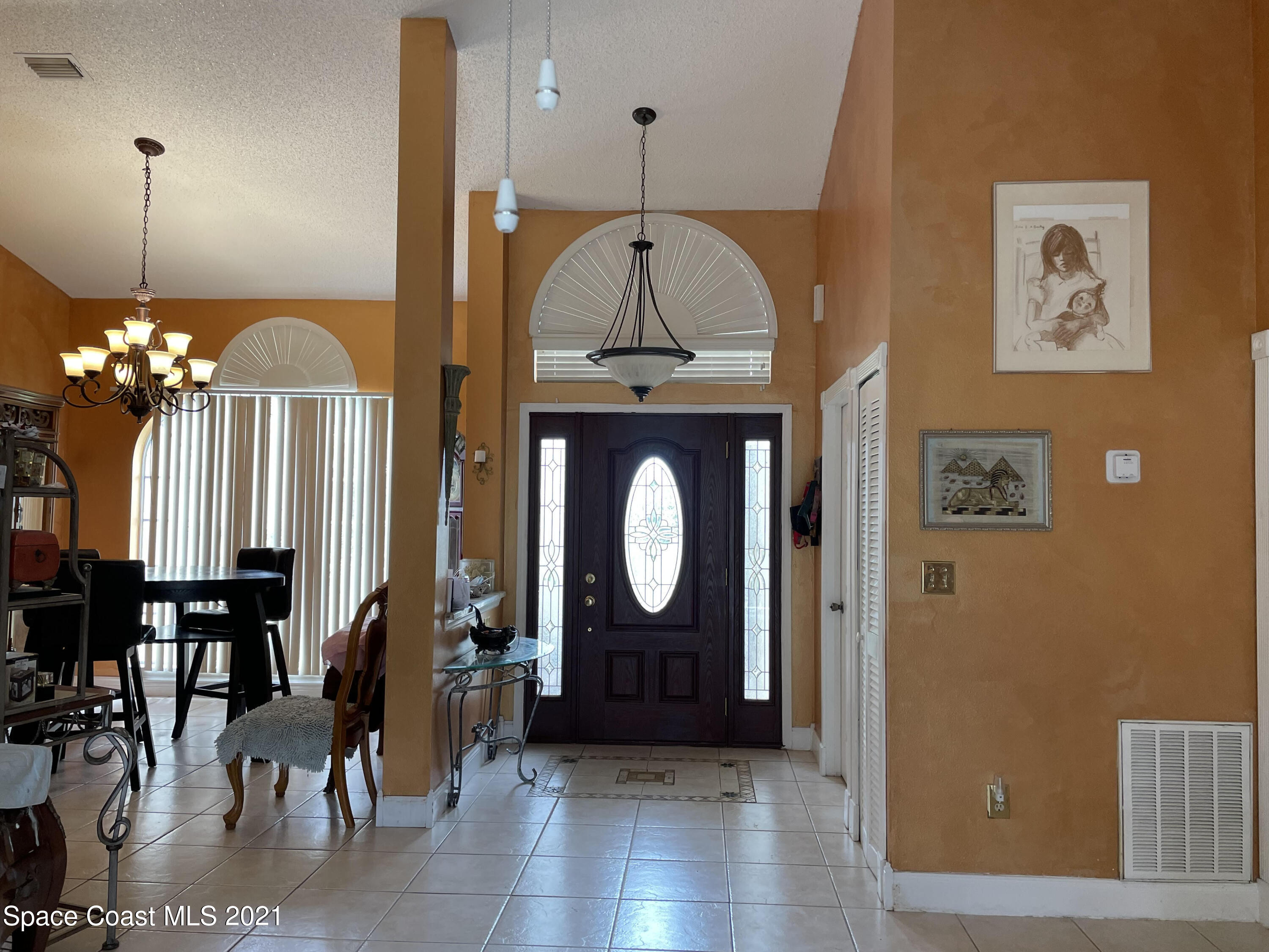 751 Becker Avenue Northeast Palm Bay, FL 32905 - Photo 3 of 20 Foyer