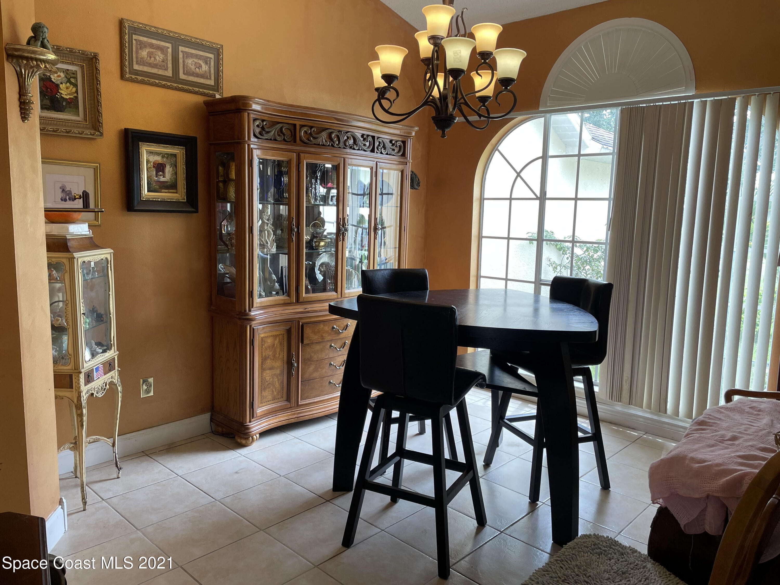 751 Becker Avenue Northeast Palm Bay, FL 32905 - Photo 4 of 20 Dining Room