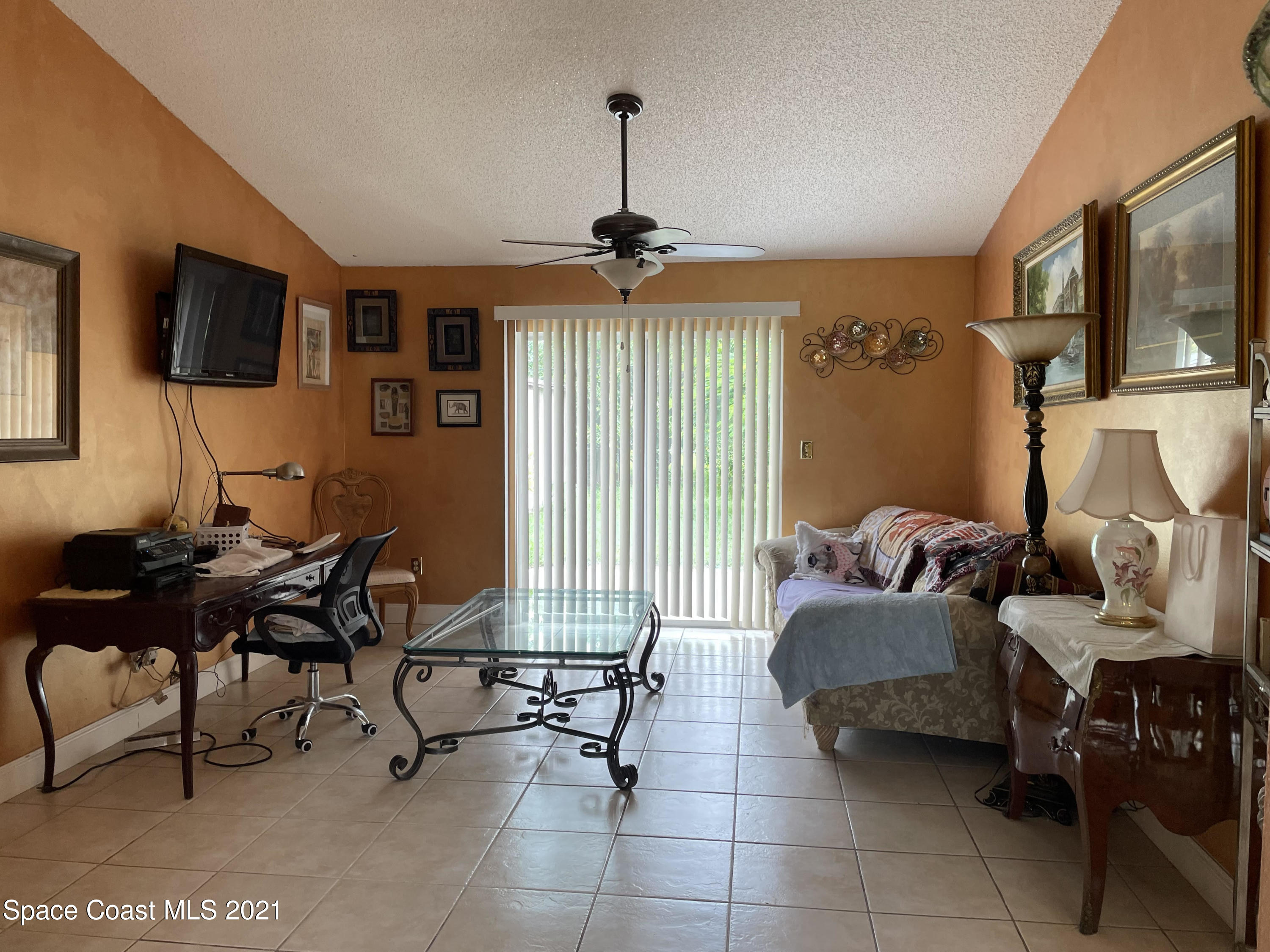 751 Becker Avenue Northeast Palm Bay, FL 32905 - Photo 5 of 20 Living Room