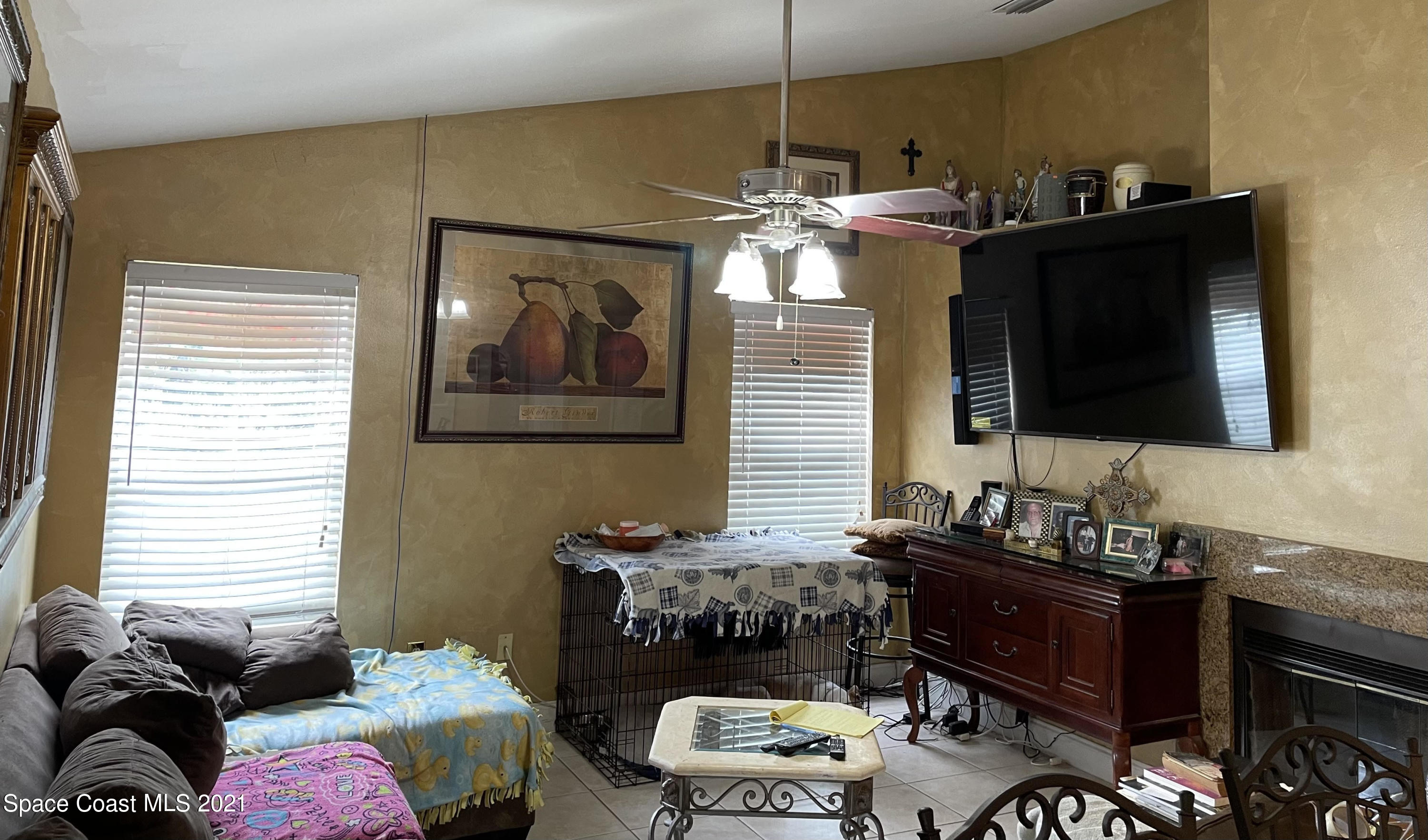 751 Becker Avenue Northeast Palm Bay, FL 32905 - Photo 7 of 20 Family Room