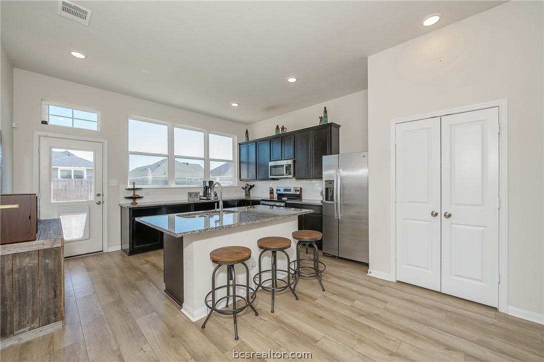 2012 Kathryn Drive Bryan, TX 77807 - Photo 18 of 37