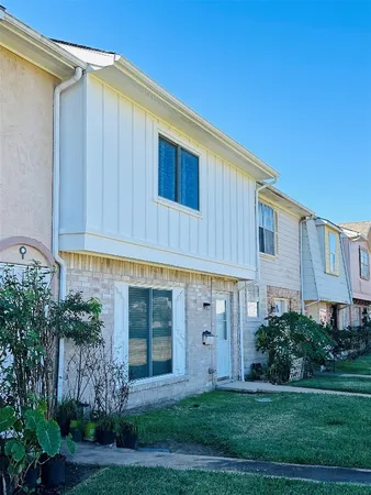 $1,600 | 8462 Leawood Boulevard, Houston, TX 77072