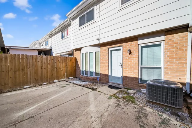 $1,700 | 8462 Leawood Boulevard, Houston, TX 77072