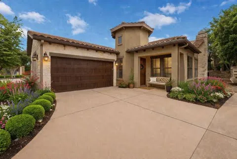 $725,000 | 204 Delfino Circle, Lakeway, TX 78734