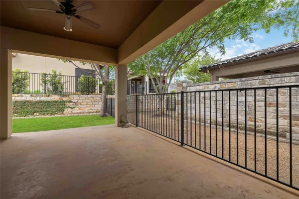 $725,000 | 204 Delfino Circle, Lakeway, TX 78734