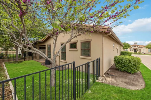 $725,000 | 204 Delfino Circle, Lakeway, TX 78734