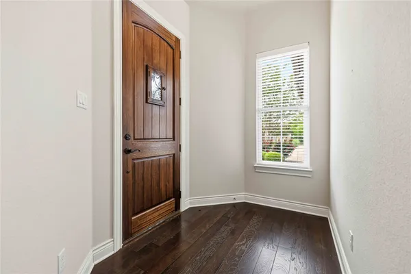 $725,000 | 204 Delfino Circle, Lakeway, TX 78734
