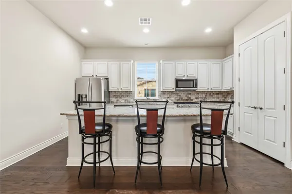 $725,000 | 204 Delfino Circle, Lakeway, TX 78734