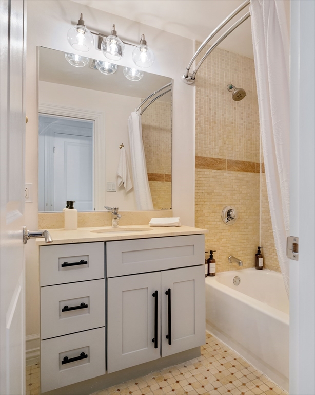 73 Walnut Avenue, Unit 2 Boston, MA 02119 - Photo 15 of 28