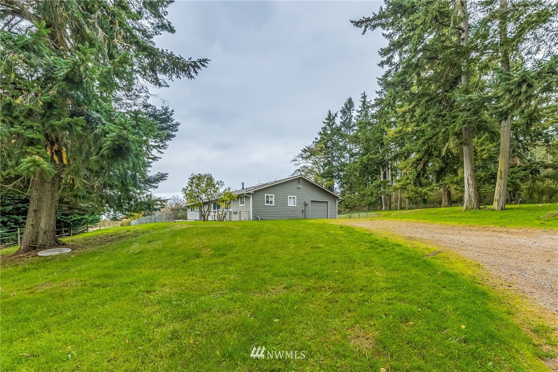 209 Fort Casey Road Coupeville, WA 98239 - Photo 2 of 27 Gallery Image 2