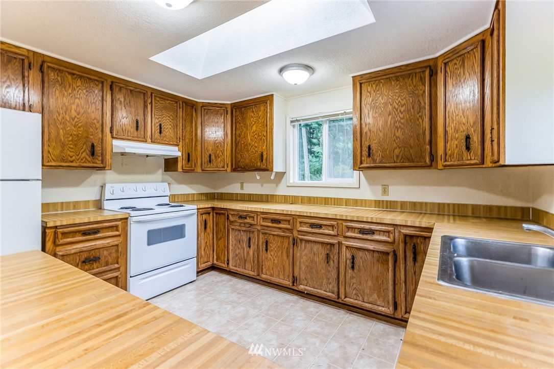 209 Fort Casey Road Coupeville, WA 98239 - Photo 7 of 27 Gallery Image 7