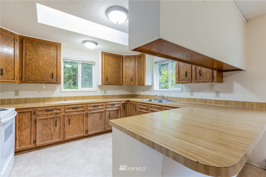 209 Fort Casey Road Coupeville, WA 98239 - Photo 8 of 27 Gallery Image 8