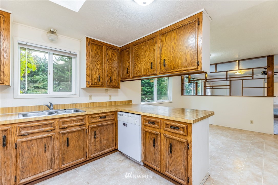 209 Fort Casey Road Coupeville, WA 98239 - Photo 9 of 27 Gallery Image 9
