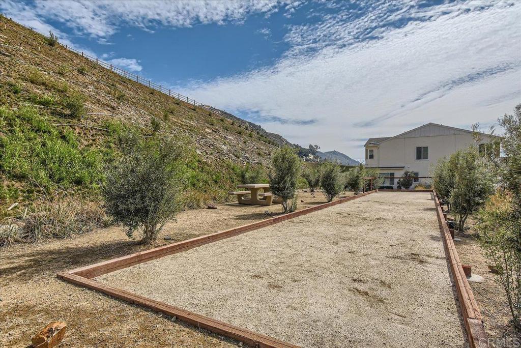 35107 Rangpur Lane Fallbrook, CA 92028 - Photo 14 of 28
