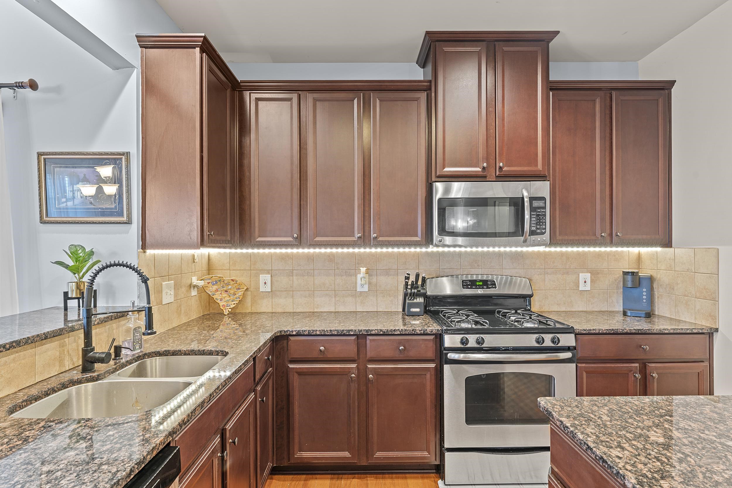 544 Shoreline Boulevard Boiling Springs, SC 29316 - Photo 11 of 49