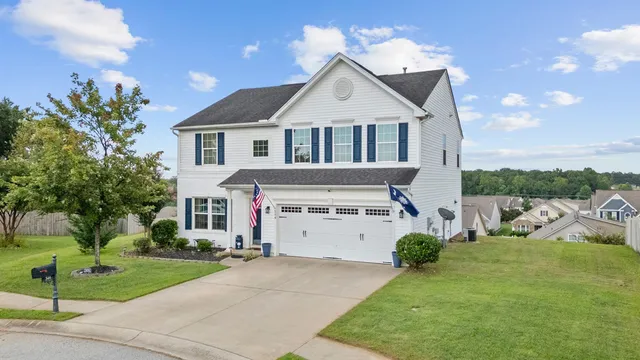 $320,000 | 544 Shoreline Boulevard, Boiling Springs, SC 29316